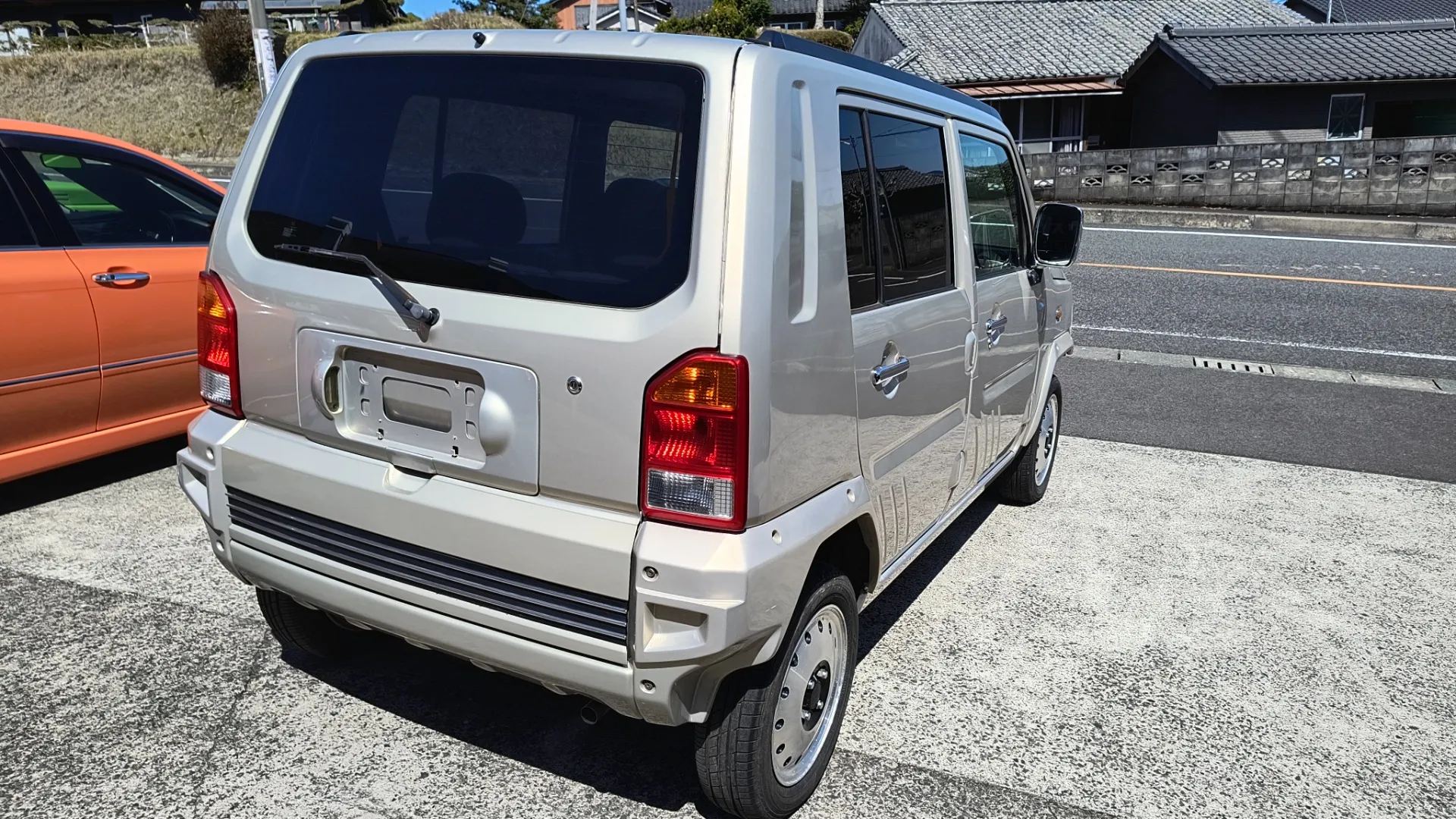 ダイハツ  ネイキッド  ハマー仕様